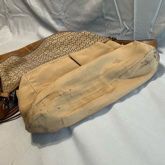 AUTHENTIC Coach convertible cross body - Picture 15 of 16